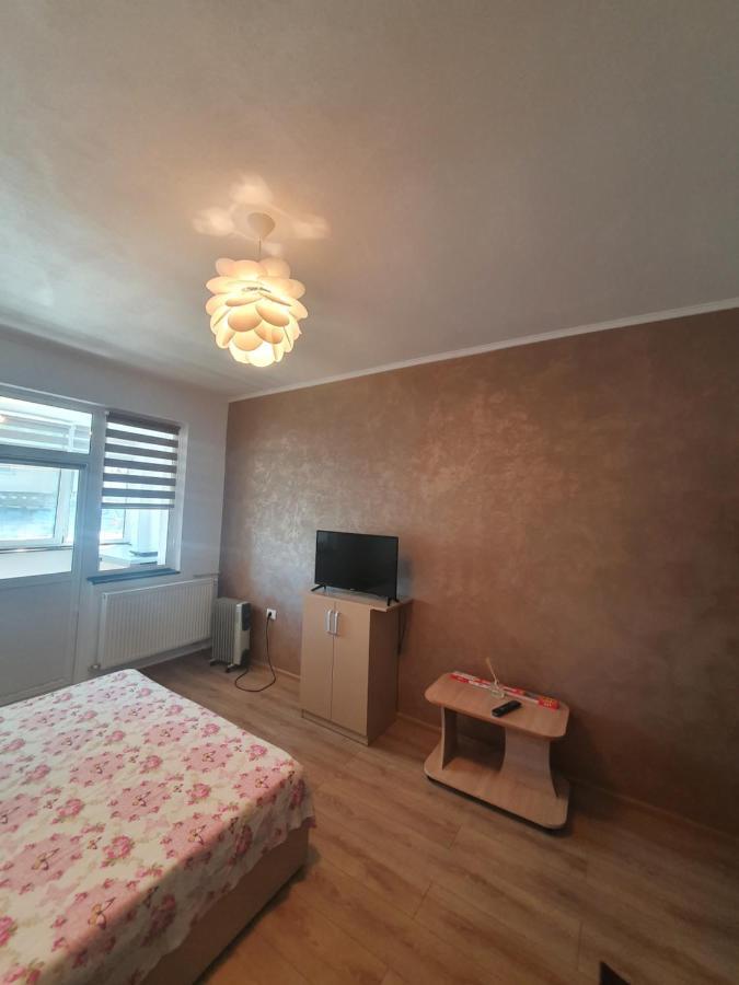 Shopping Cyti Cu 5 Apartment Râmnicu Vâlcea Exterior foto